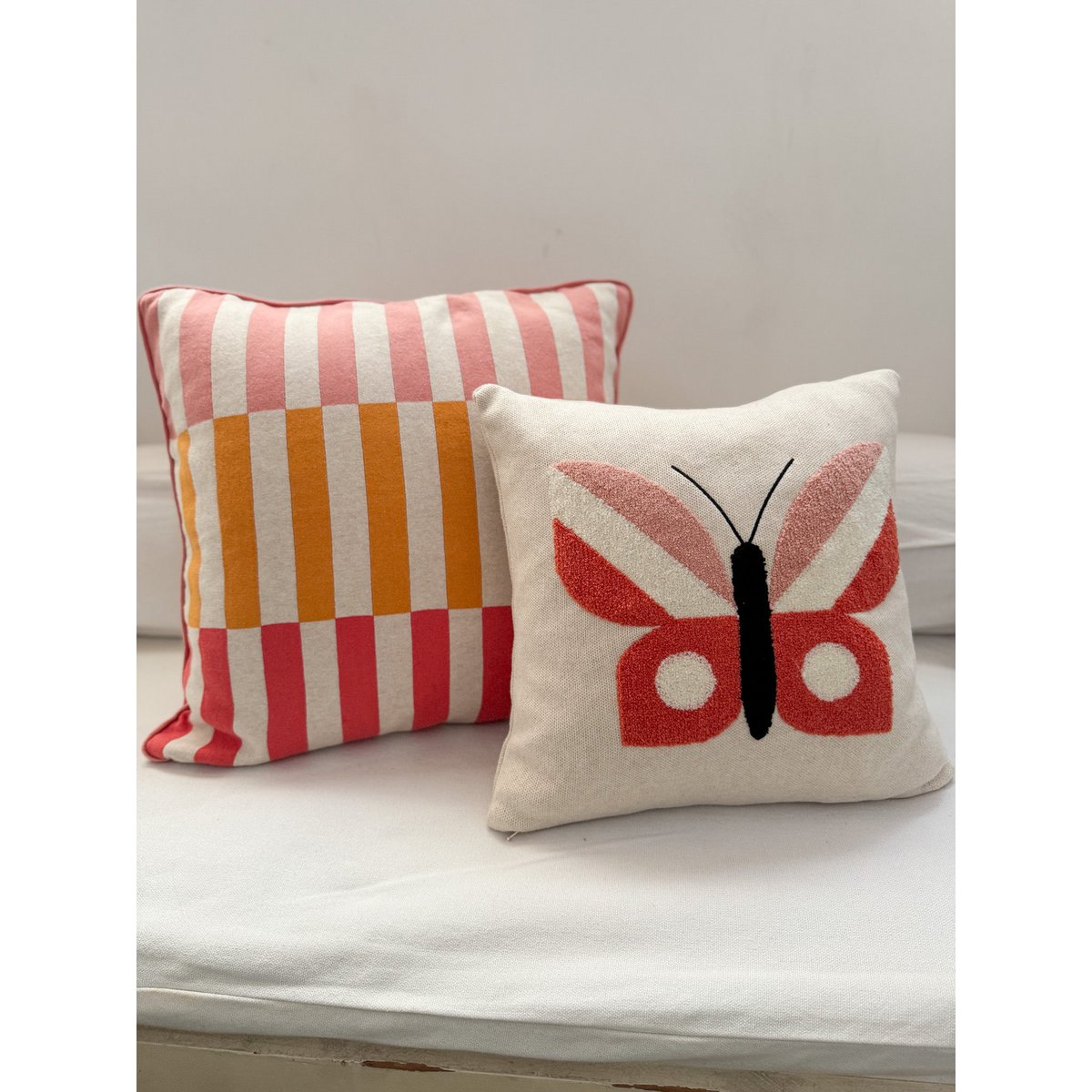 Kissen roter Schmetterling von Funky Doris| kombinierbar