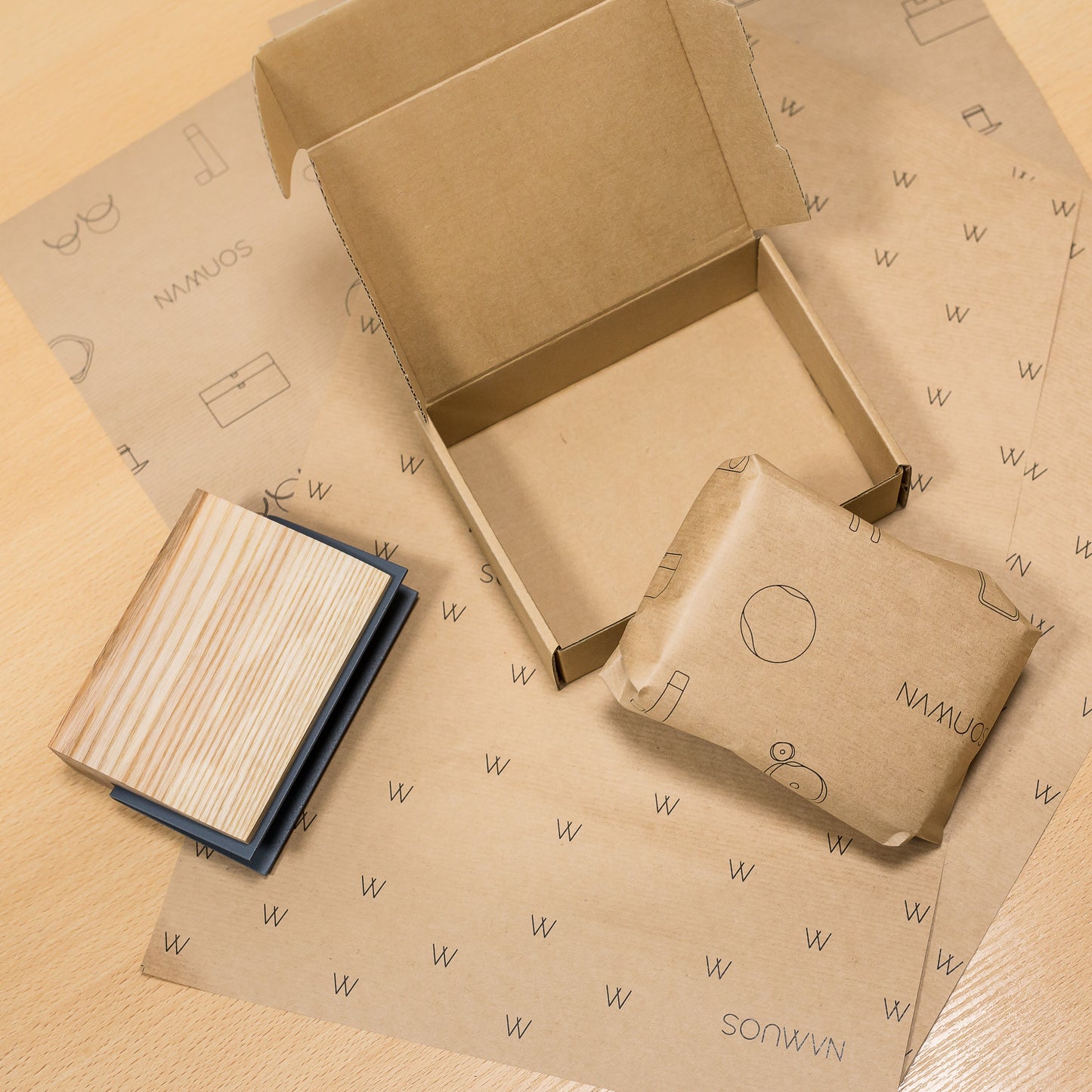 Serviettenhalter | Papierhalter | Holz und Metall