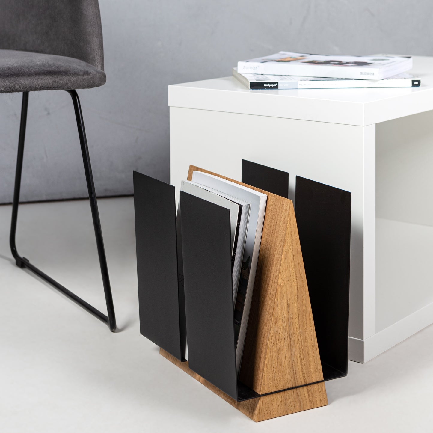 Zeitschriftenständer | Design in Eiche und Metall