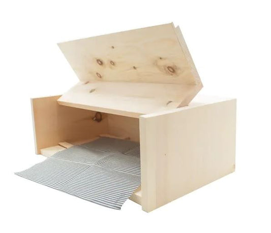 Brotkasten aus Zirbenholz