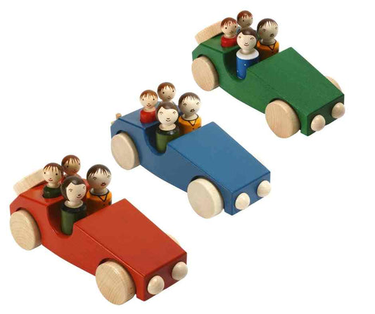 Holzauto "Familie Philipp" mit Figuren | Stiftung Weizenkorn
