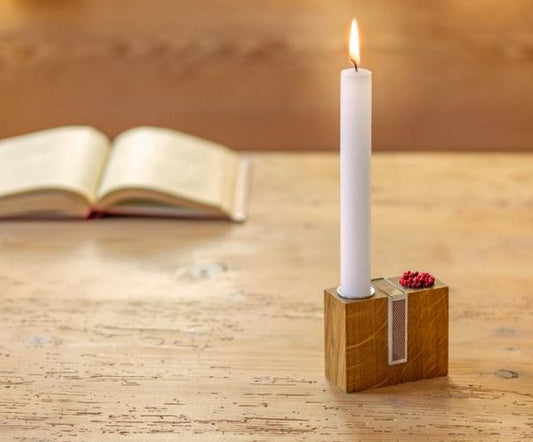 Holz Kerzenständer Schwarzwaldlicht | der Bollenhut macht's