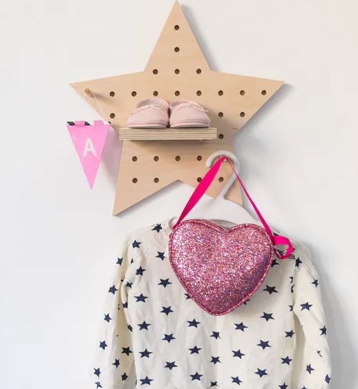 Wandregal Stern aus Birkenholz